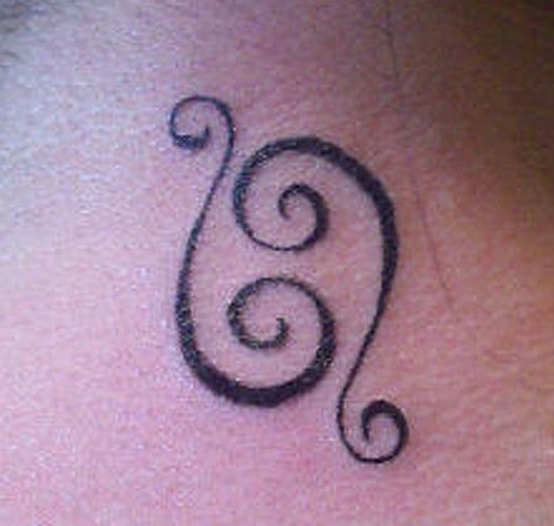 Regelmæssige kræft Zodiac Tattoo Designs