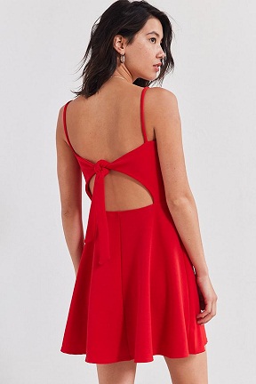 Tie-Back Fit & amp; Flare kjole