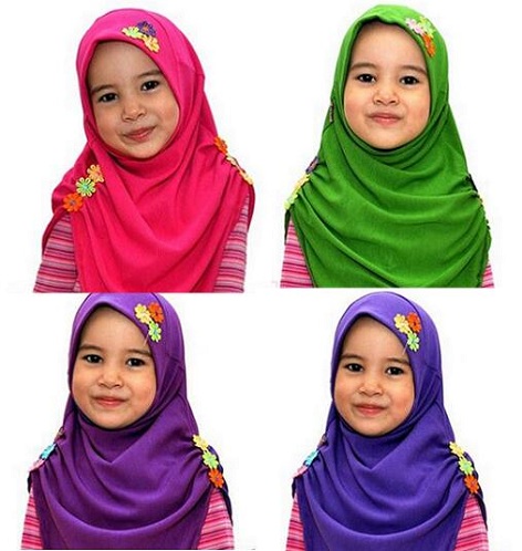 Divatos gyerekek hidzsáb