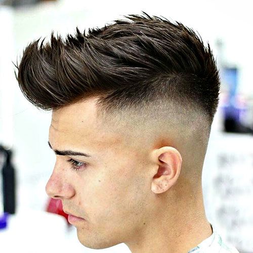 High Low Fade med struktureret pigget hår