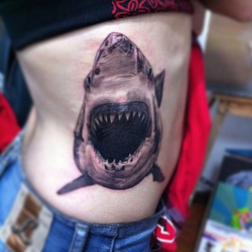 Utrolige haj tatoveringsdesign