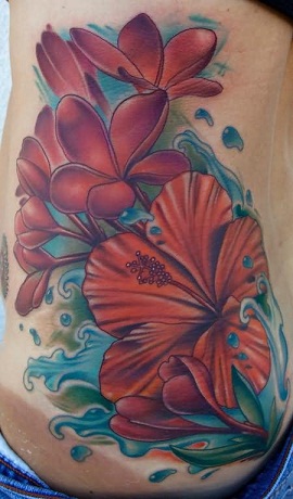 Hibiscus og Plumeria Tattoo