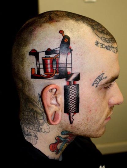 Hovedtatoveringer til kvinder og mænd 10