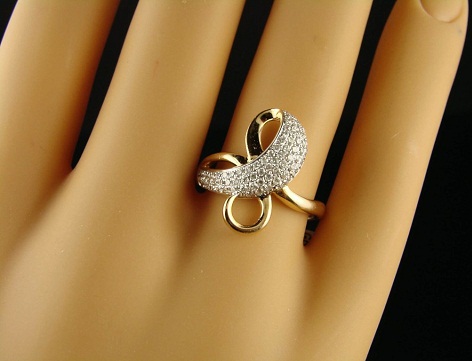 Smuk designer forlovelsesring