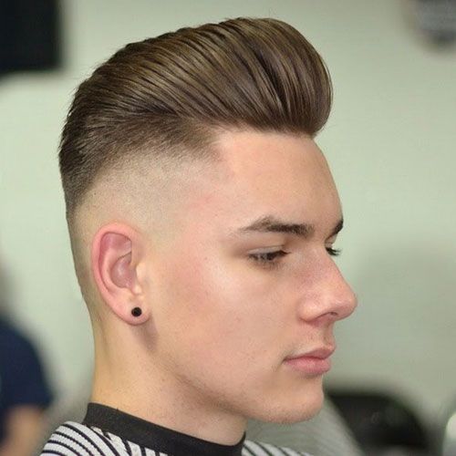 Modern Pompadour magas bőrfakulással