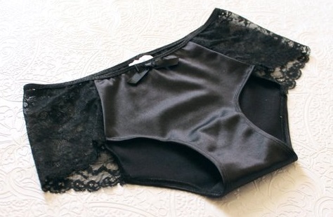 Satin Hipster Trusse