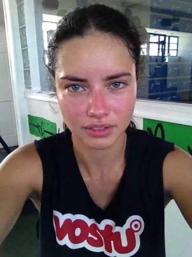 adriana lima uden makeup9