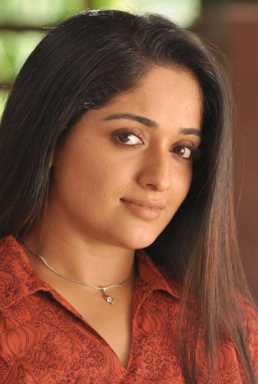 Kavya Madhavan sminkkel és anélkül 7