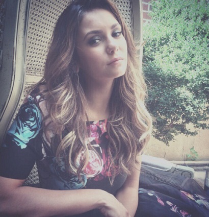 Nina Dobrev uden makeup