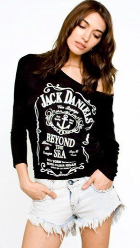 Off Shoulder Jack Daniel T -shirt til kvinder