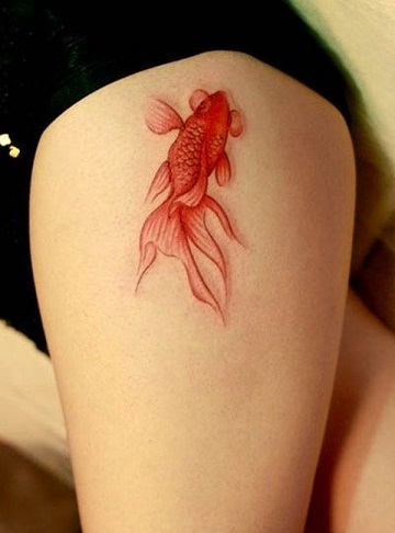 røde tatoveringsdesigner