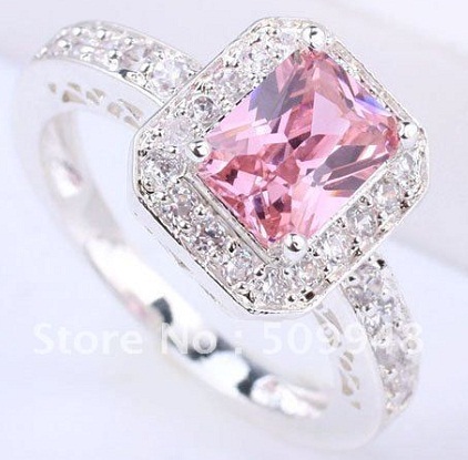 Rózsaszín gyémánt platina gyűrű