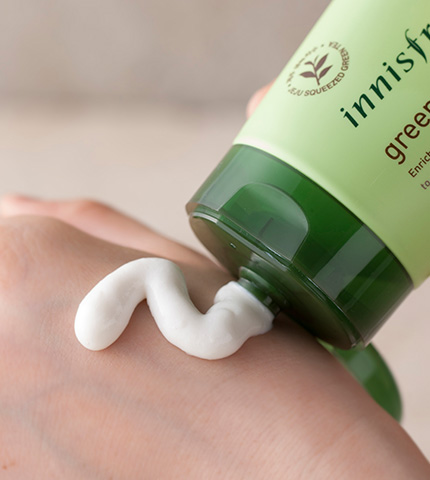 Innis Free Green Tea Cleansing Foam