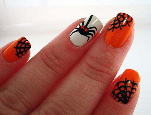 Spider Halloween Nail Art