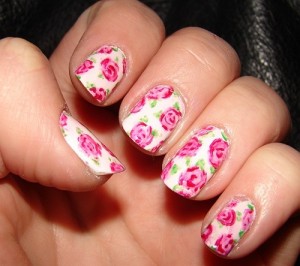 Smuk Pink Rose Nail Art