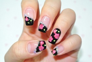 Unik Rose Nail Art