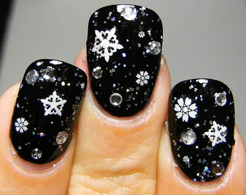 Twinkling Snowflakes Nail Art