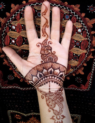 Arabiske Mehndi -designs til Karwa Chauth