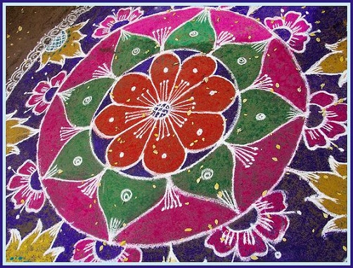 Hindu Rangoli Designs - Detaljeret Rangoli Design