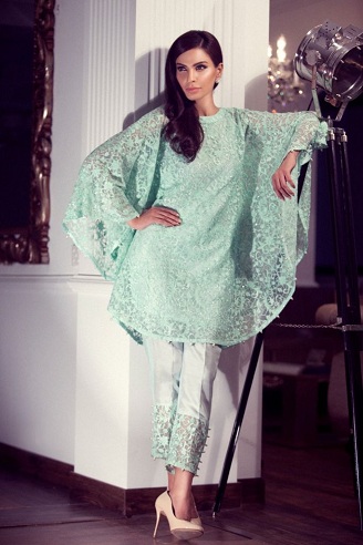 Poncho skuldertræk med Kurti