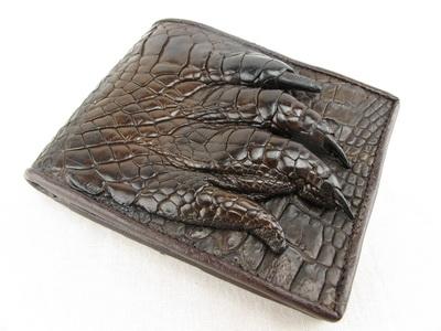 Tegnebog med Alligatorfod udskåret