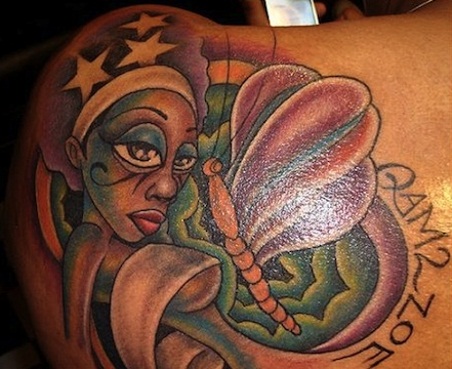 Farverige tatoveringer til sorte mennesker