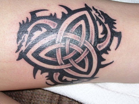 Keltisk tribal drage tatovering design