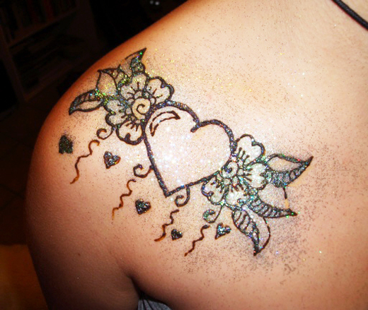 Glitter Mehndi Heart Designs for Shoulder