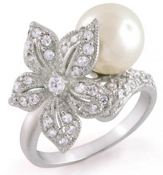 Virág alakú ezüst gyöngy jegygyűrű