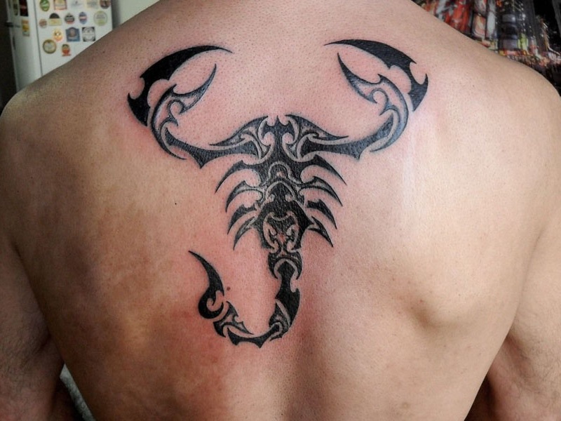 Skorpió törzsi tetoválás minták, ötletek és jelentés
