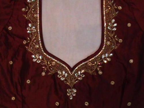 Håndlavet brun broderi bluse design