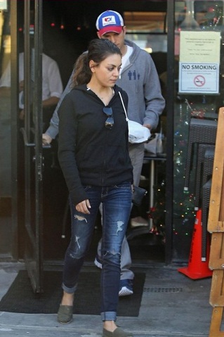 Mila Kunis uden makeup 6