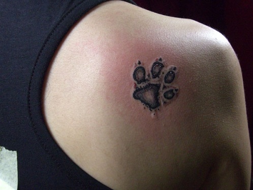 Talesløs Badass tatoveringsdesign
