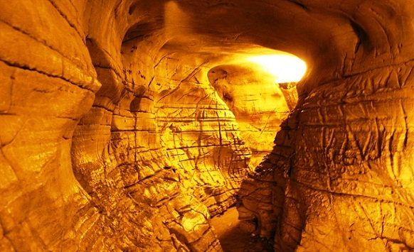 A Belum -barlangok csodái - bejárat.
