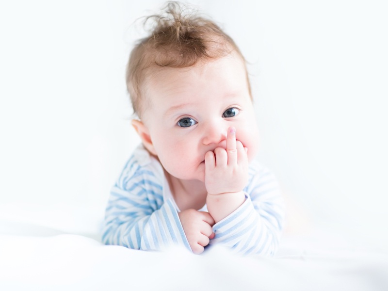 9. måned baby
