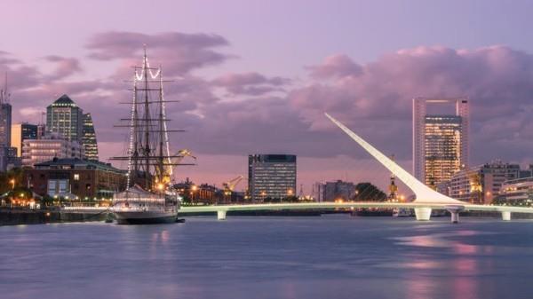Seikkailu modernit rakennukset Buenos Aires Argentiina