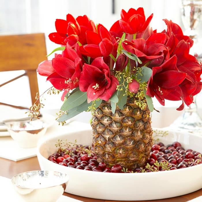 Tee oma adventti -ananas joulupöydän koristeluun