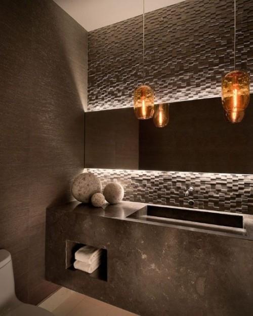 Korostusseinä moderni seinäsuunnittelu moderni kylpyhuonelaatat kunnolla valaistu silmäänpistävä