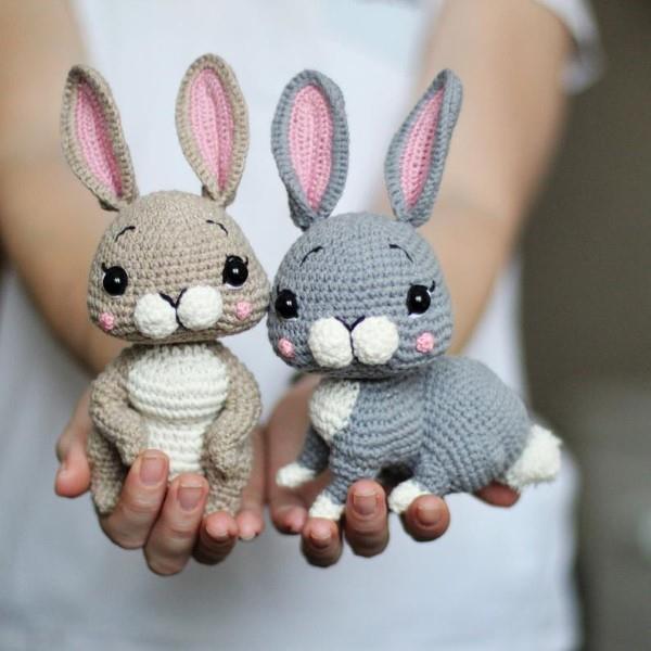 Amigurumi -virkattu pupu - ideoita pääsiäiseksi inspiroimaan ja jäljittelemään realistista pupun harmaanruskeaa