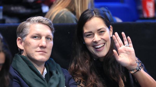Ana Ivanovic ja Bastian Schweinsteiger uudet vanhemmat onnellisia ja tyytyväisiä