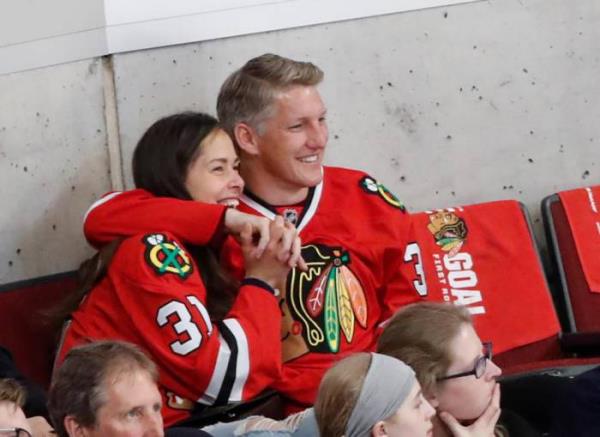 Ana Ivanovic ja Bastian Schweinsteiger käyvät yhdessä eri urheilutapahtumissa