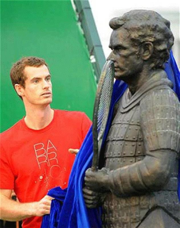 Andy Murrayn patsas ja tennispelaaja Prominews