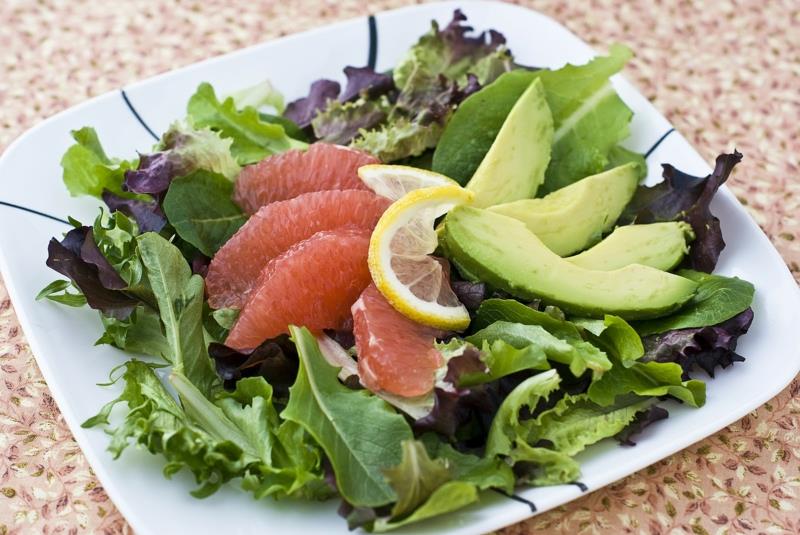 Vinkkejä ikääntymiseen Avokado -salaatti Ikääntymistä estävä ruokavalio
