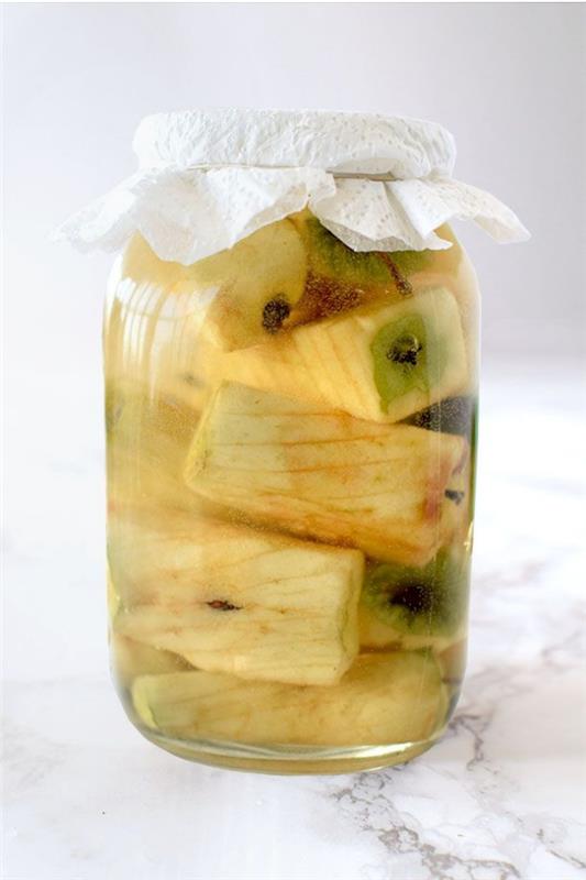 Omenaviinietikka -ruokavalio - Kuinka terveellistä se todella on Kaikki tiedot etikan ruokatuotannosta kotitekoista etikkaa lasissa