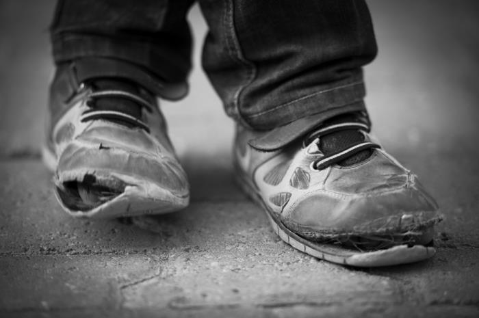 Köyhyyden määritelmän kengät