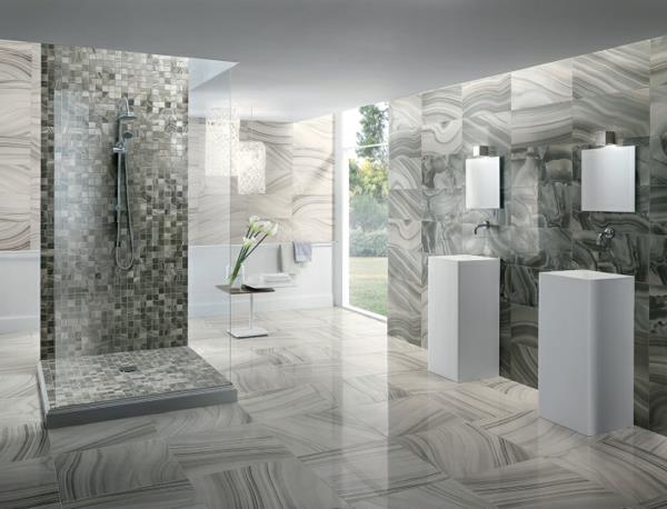 mosaiikki kylpyhuone suihkukaappi pesuallas peili Italialaiset laatat