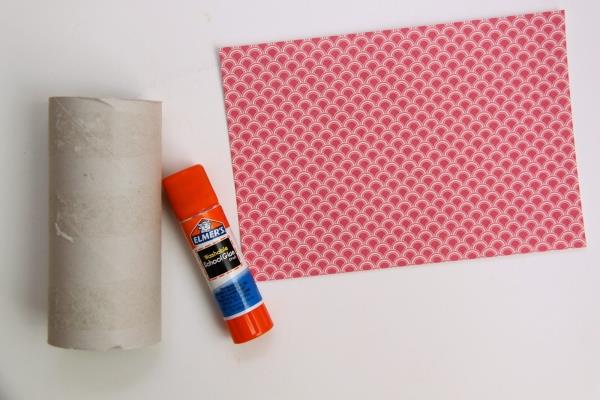 Tee epätavallisia adventtikalentereita itse - ideoita ja ohjeita wc -rullien värilliselle paperille