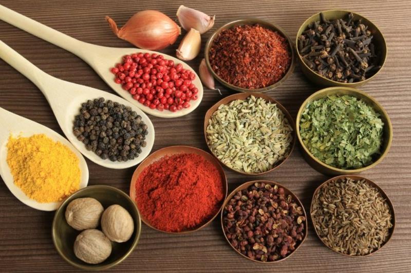 Ayurveda -ruokavalio Intian mausteet Terveet elämäntavat