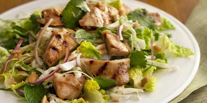 Ayurveda ravitsemus kana salaatti vata ihmiset oikea ruokavalio