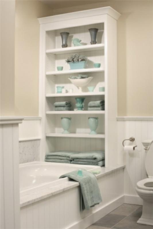 Kylpyhuone-organisaatio-deco-valkoinen-sininen